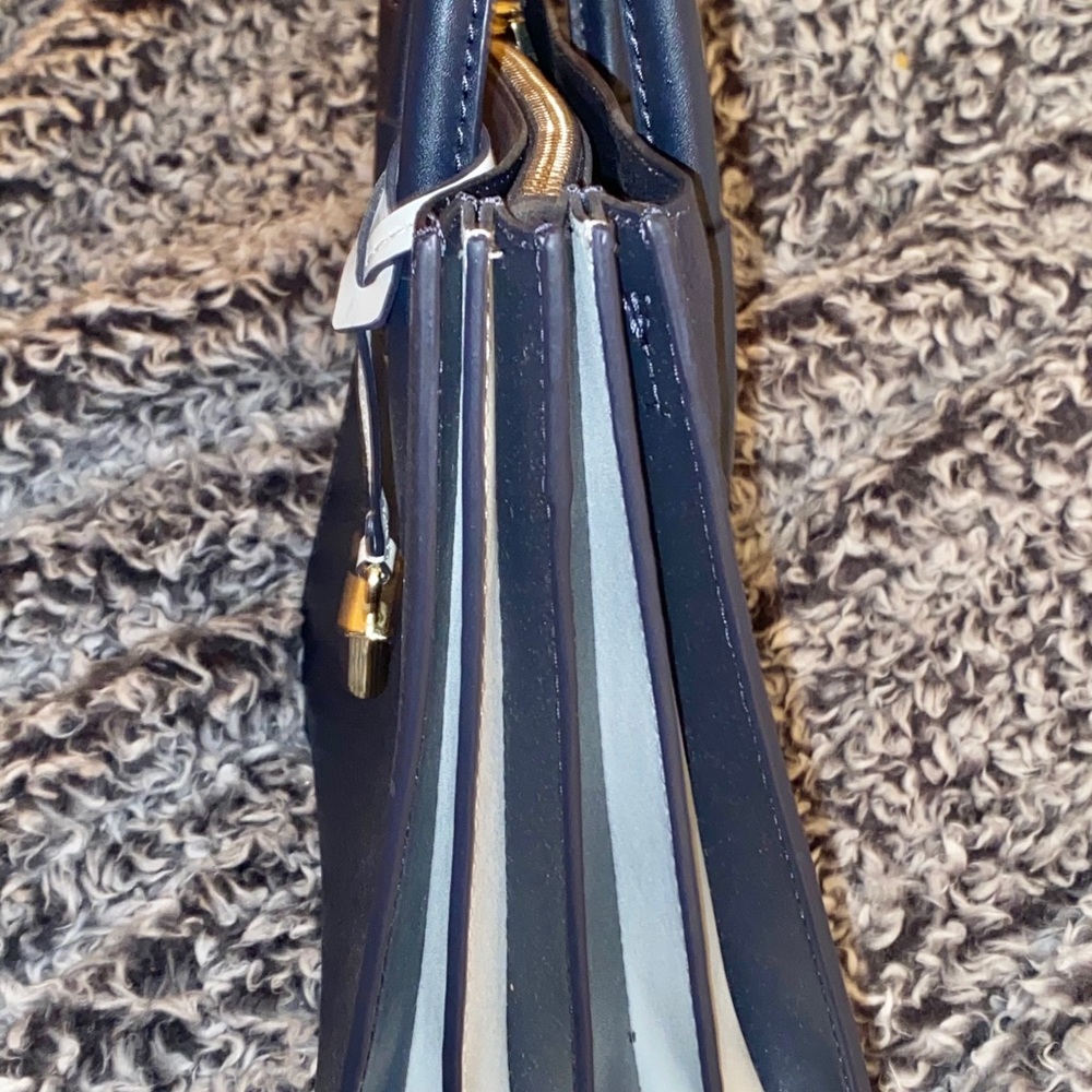 Michael Kors black mini handbag - Picture 3 of 4